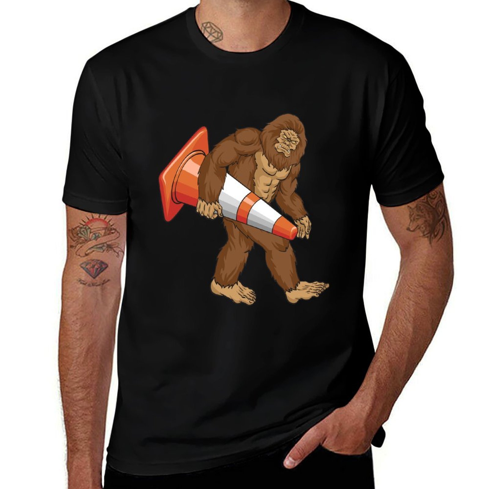 Road Traffic Cone - เสื้อยืด Bigfoot Traffic Cone - เสื้อยืดลายคนงานถนนสุดฮา